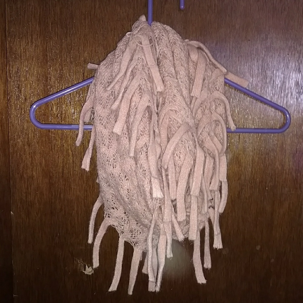 Pink knitted Fringe scarf